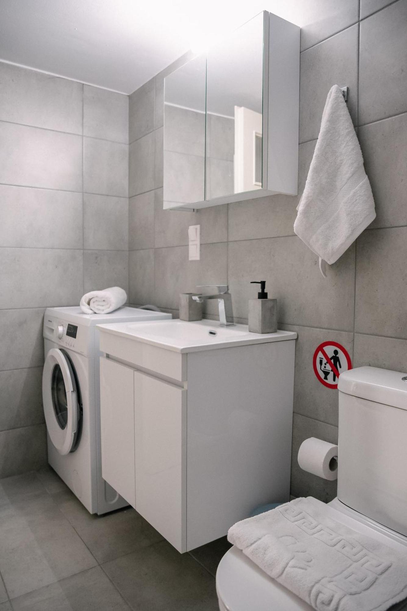 3Cs Athens Ampelokipoi Comfy Flat Ft Patio Airport Direct Day N Night Apartment ภายนอก รูปภาพ